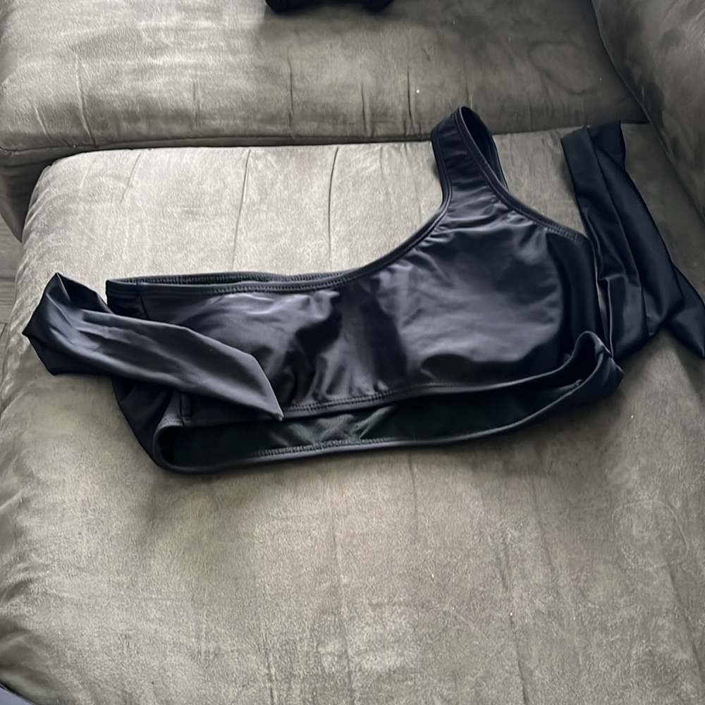 Classic Black Bikini Swim Set - Picture 7 of 7